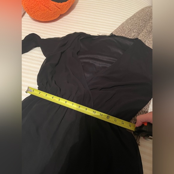 NWT | Women’s Express Black Dress (Size Medium) - Picture 5 of 6